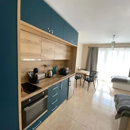 Sea Dreams F14 Apartment