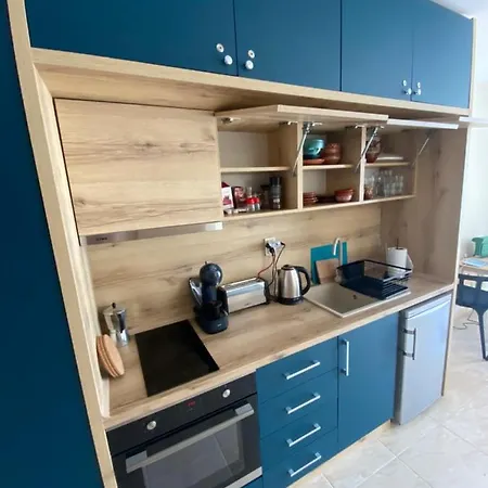 Sea Dreams F14 Apartment *